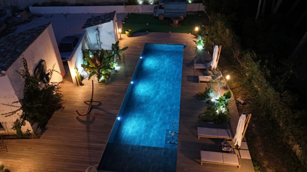 Piscine nuit Pandora Suite Sanary
